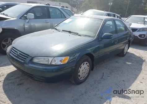1998 Toyota Camry Le из США, поврежденный, VIN 4T1BG22K5WU307904